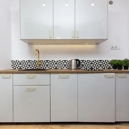 Chmielna By Renters * Warszawa