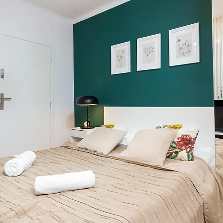 Apartament Chmielna By Renters Warszawa