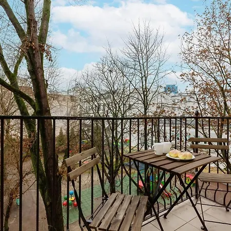 Chmielna By Renters Apartament